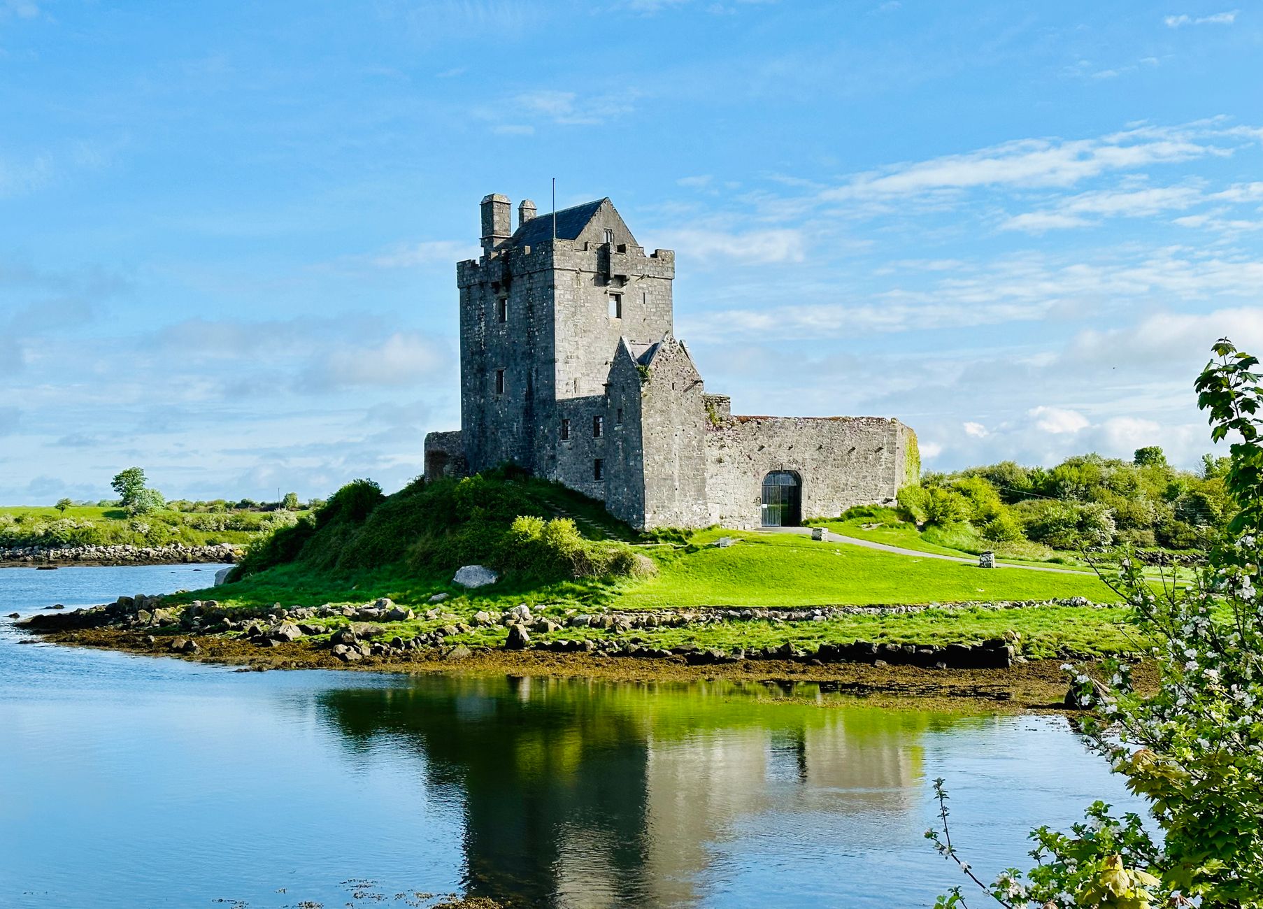 A Scotland and Ireland Heritage Trip for Travelers Tracing Their Roots